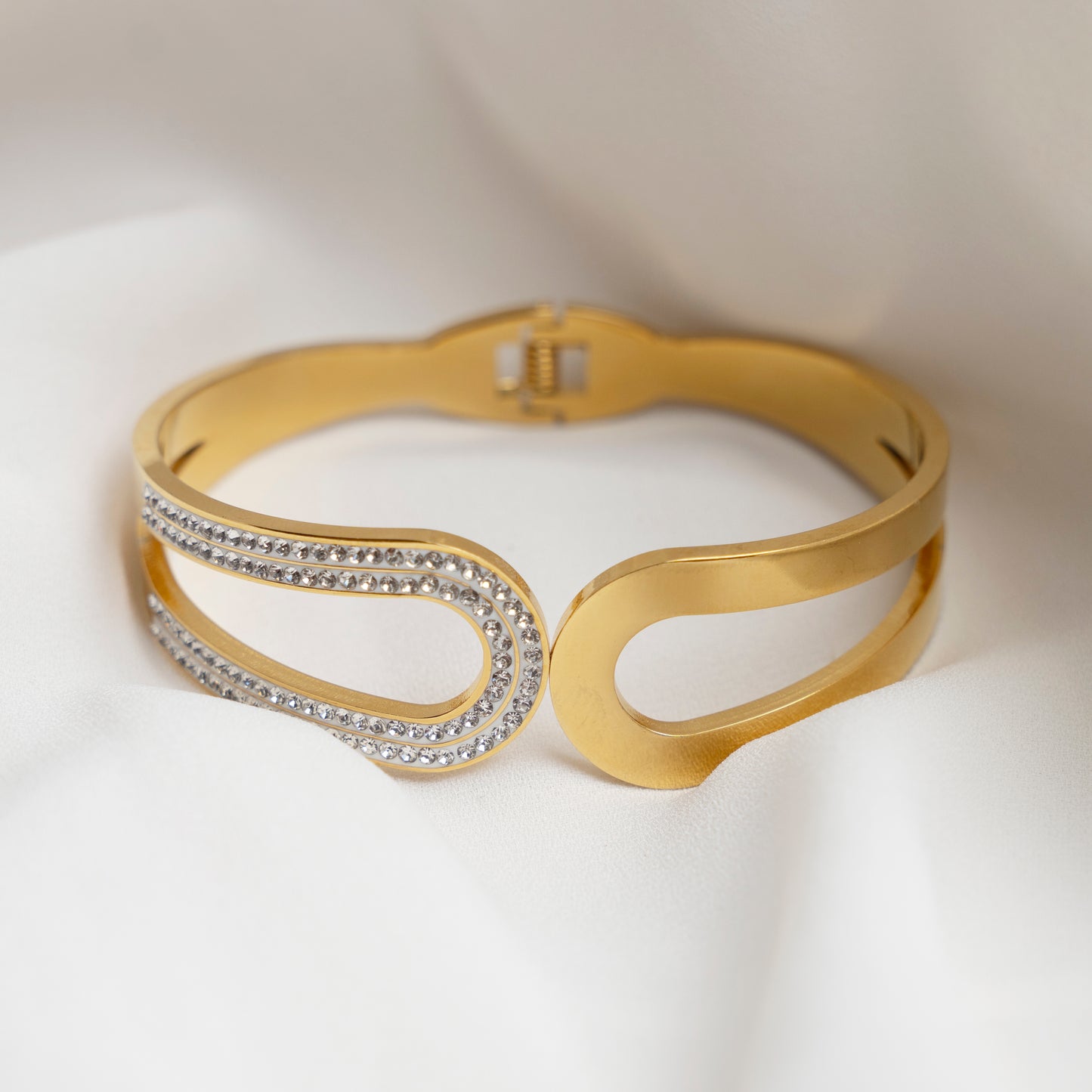 Zircaband Bangle