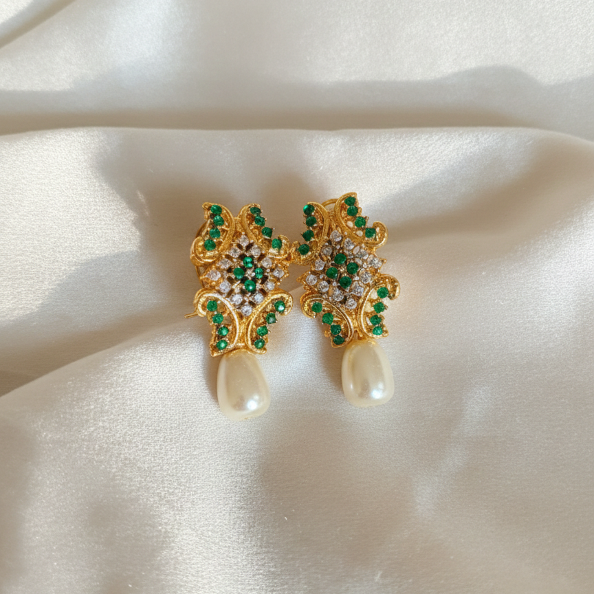 Emerald Gleam Studs