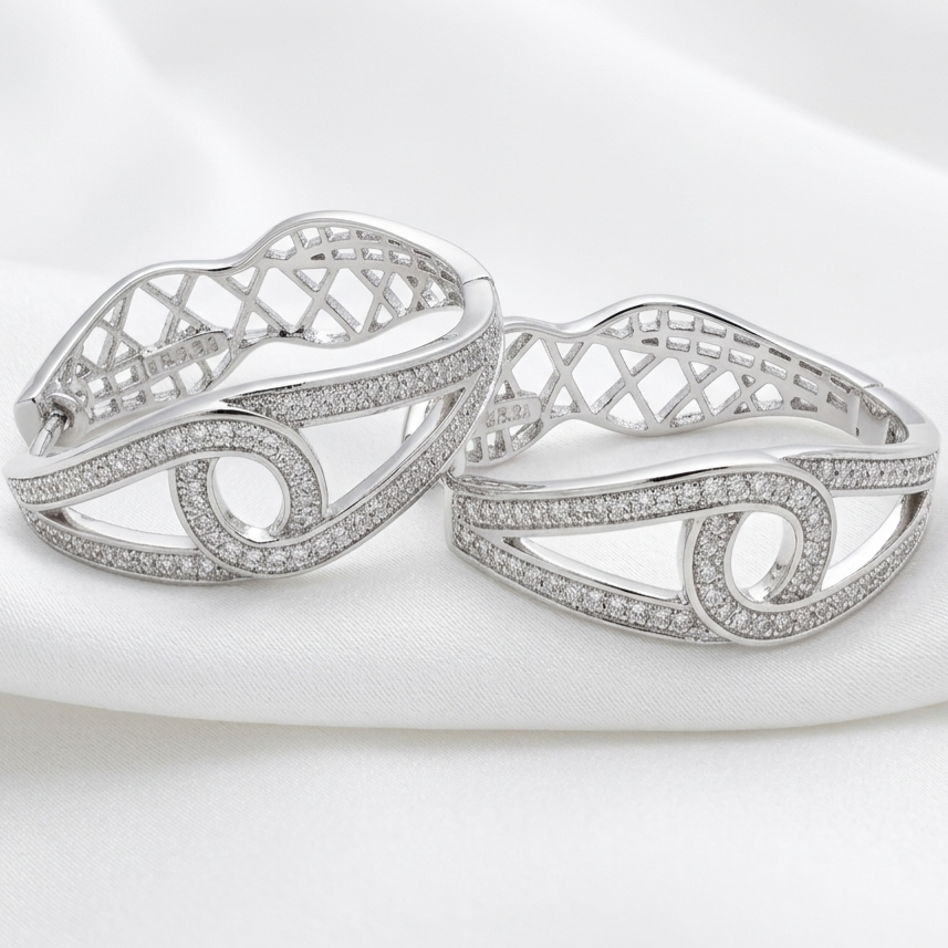 Lattice link hoops