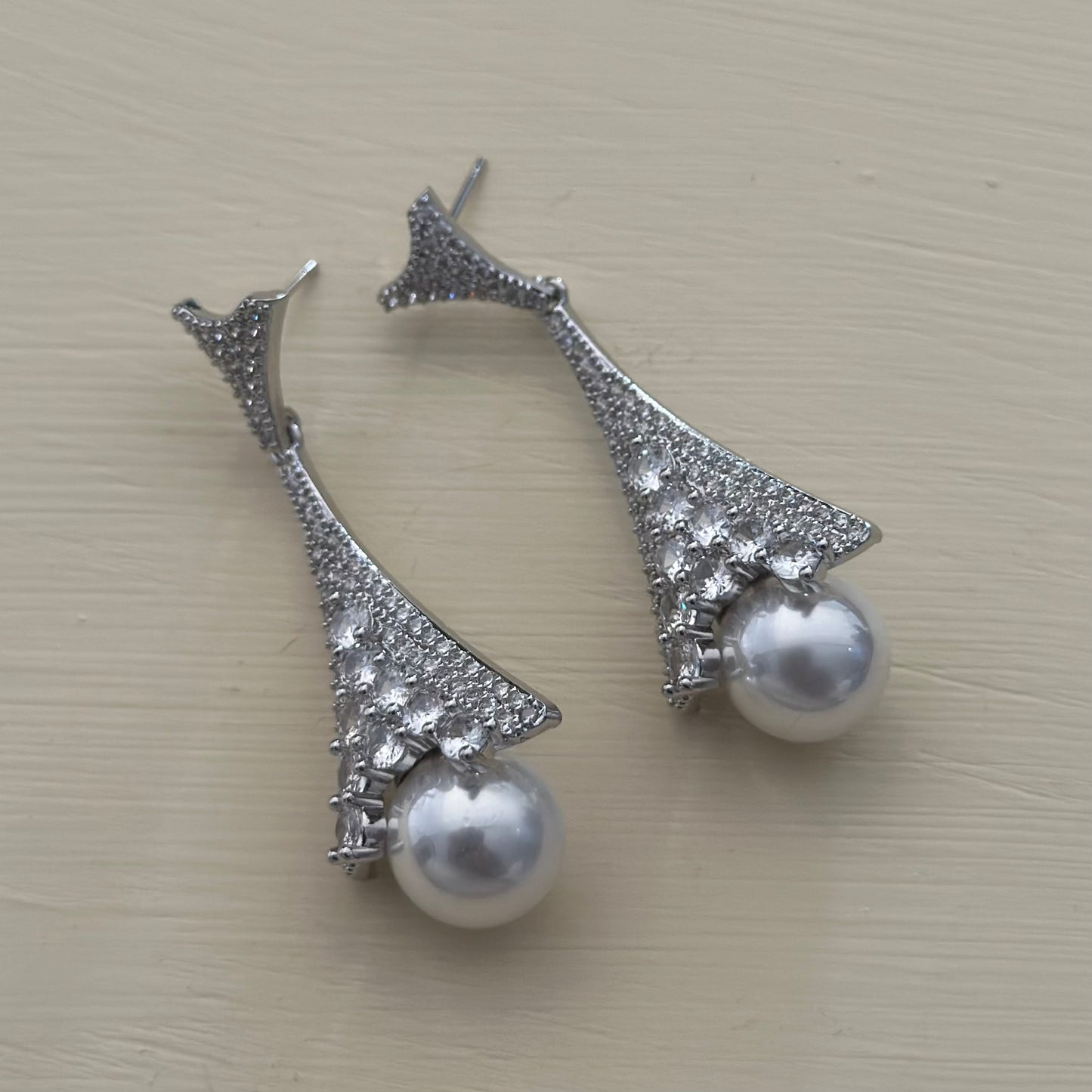 Pearl Zircon Tower