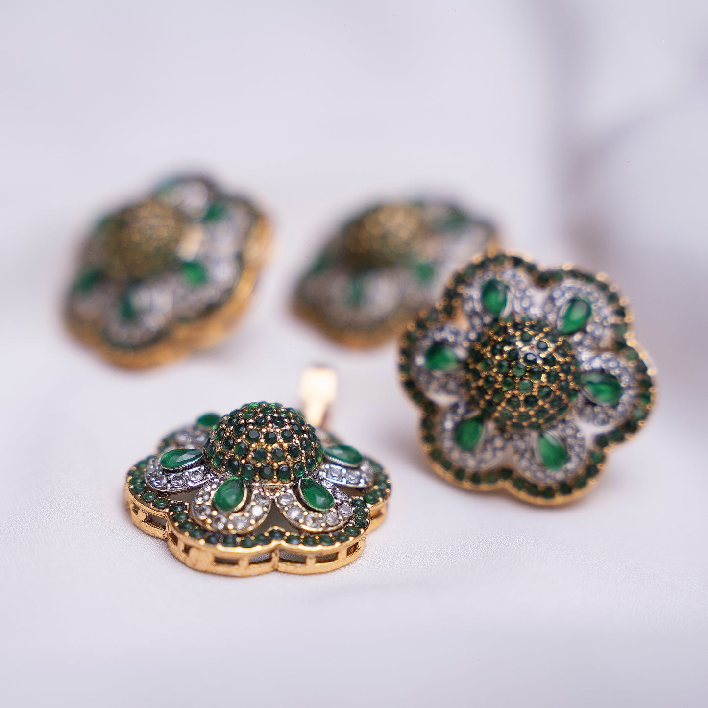 Emerald Tear with Ring