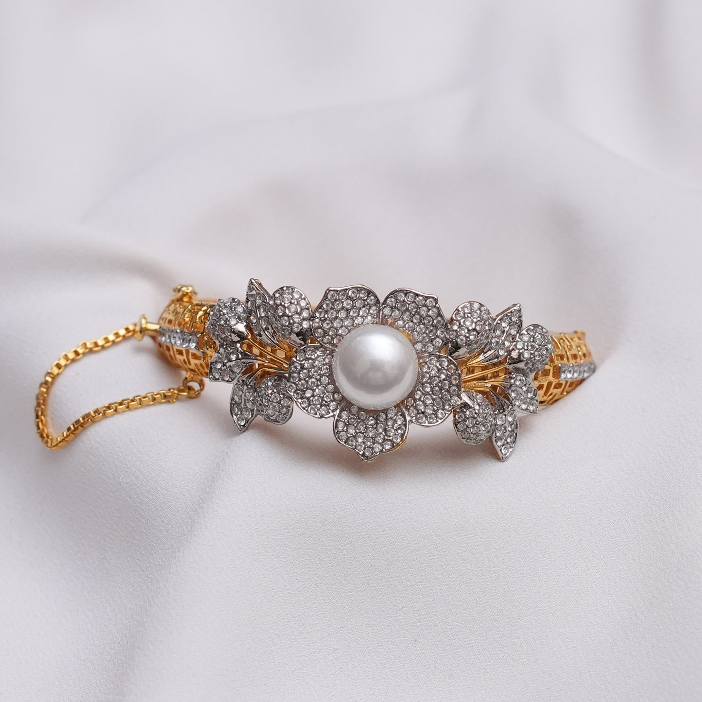 3D Floral Pearl