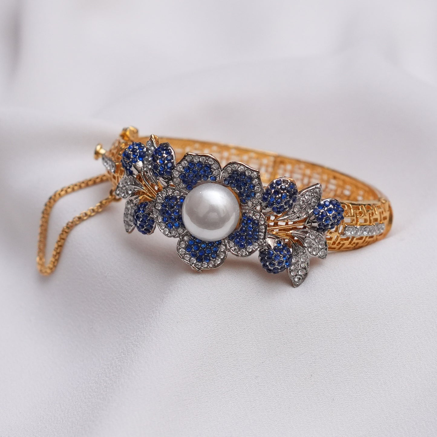 3D Floral Sapphire