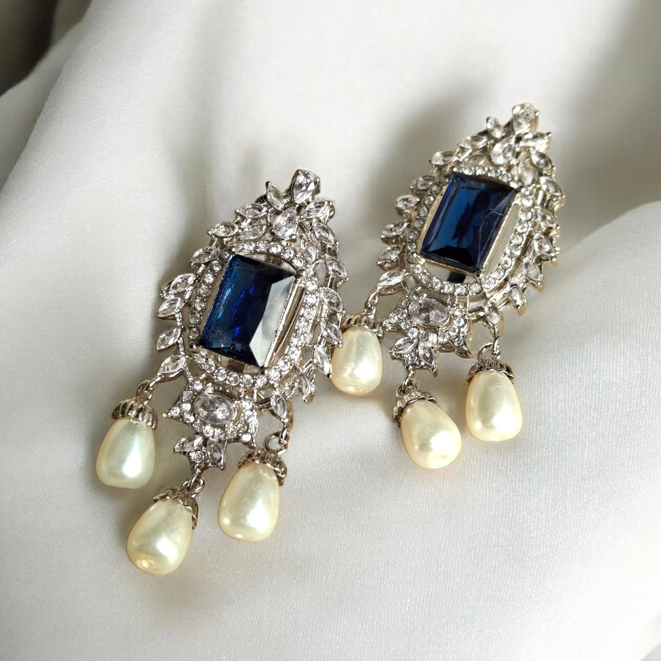 Sapphire Pearl Allure
