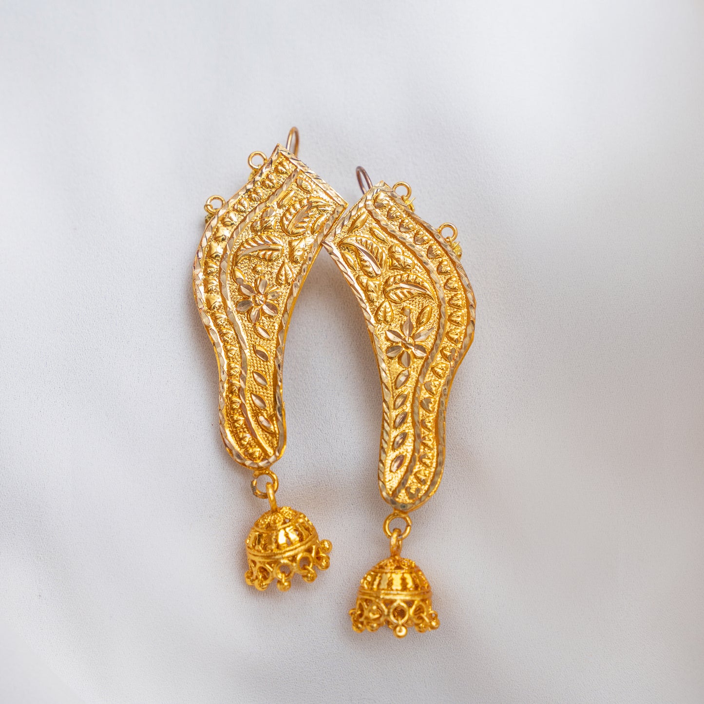 Qalb Ear cuff