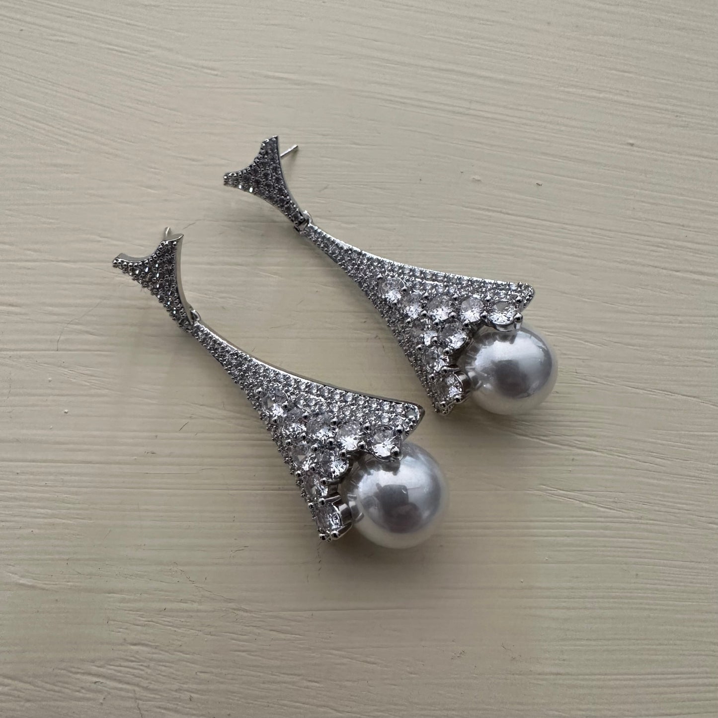 Pearl Zircon Tower