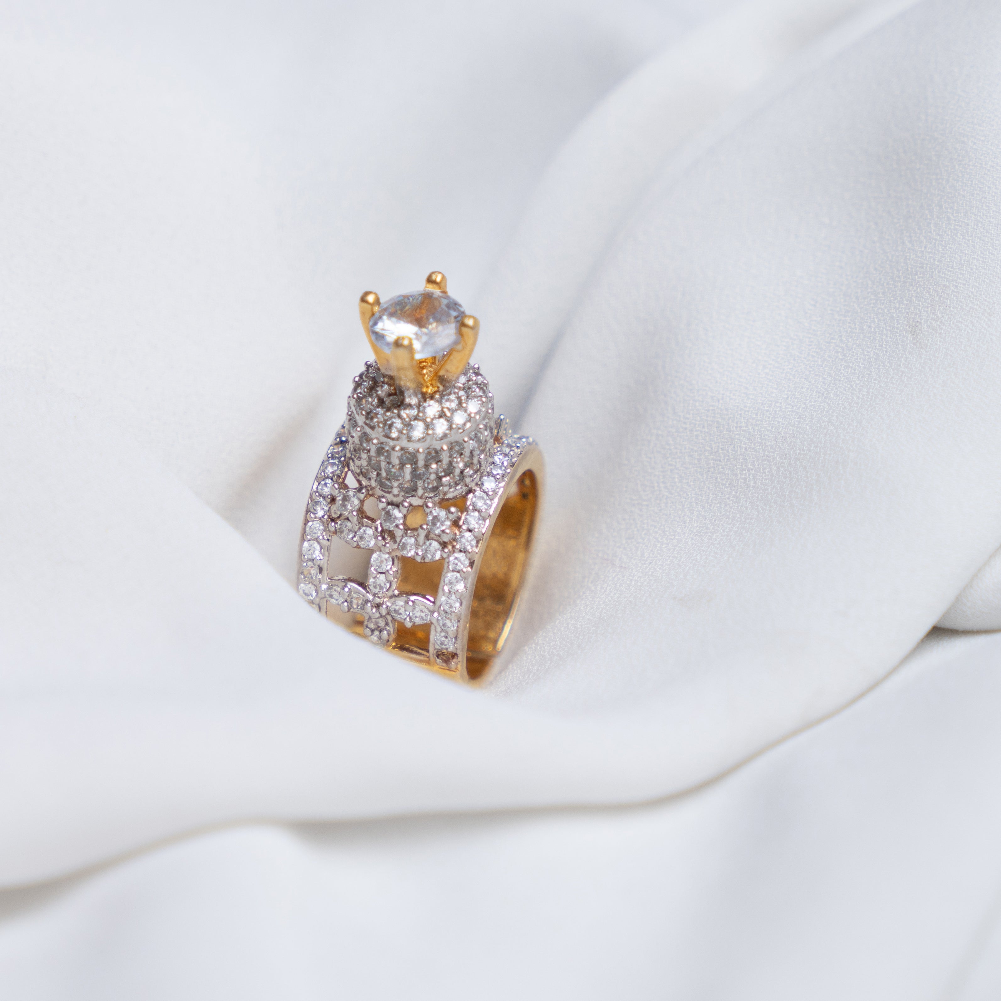 EternaGlow Ring