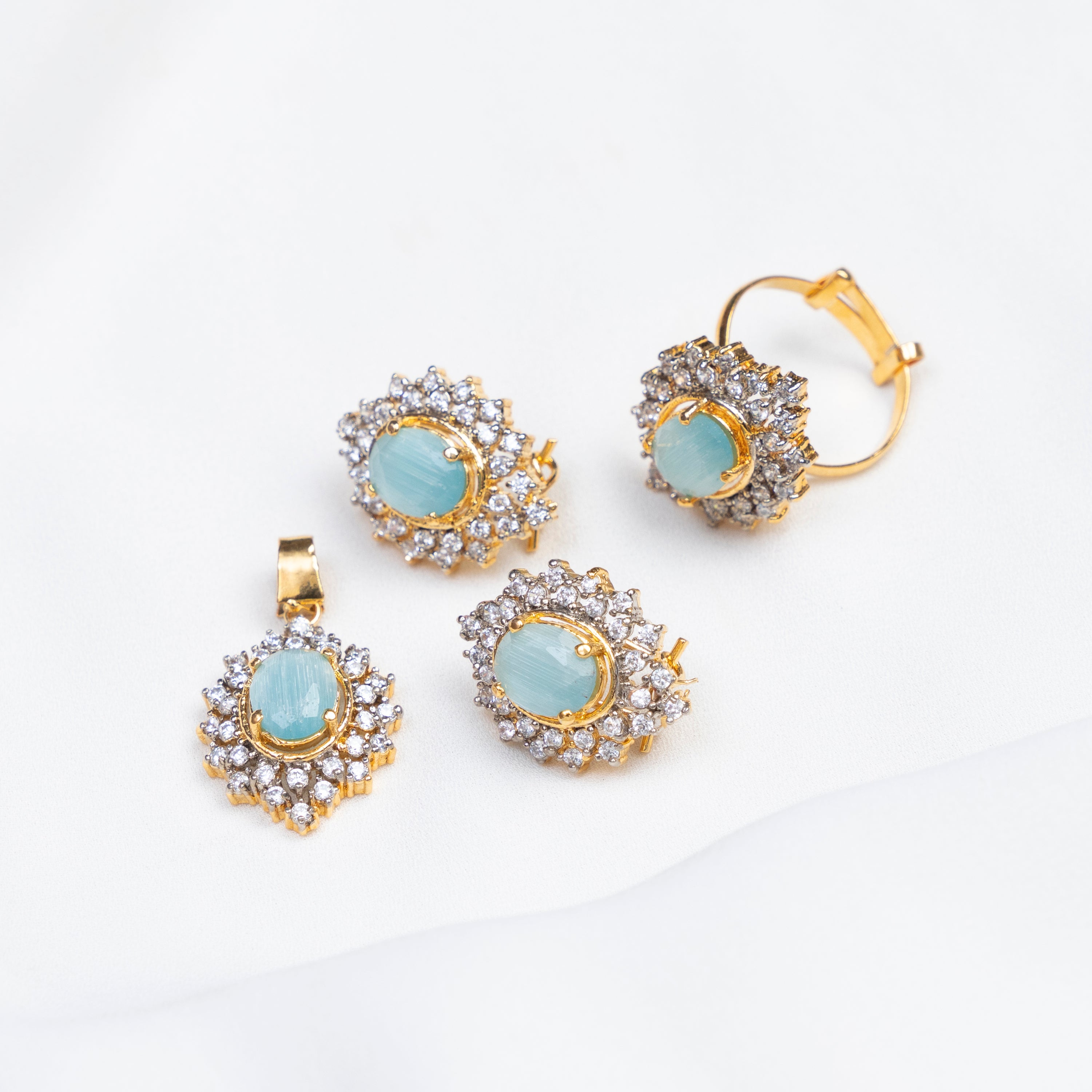 Turquoise Shimmer with Ring