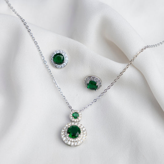 Emerald Spot Pendant Set