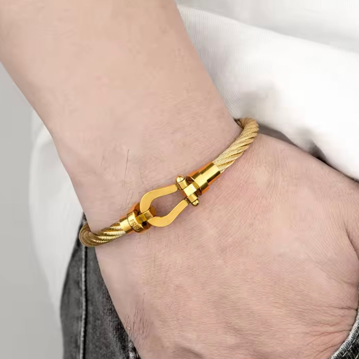 U rope shackle