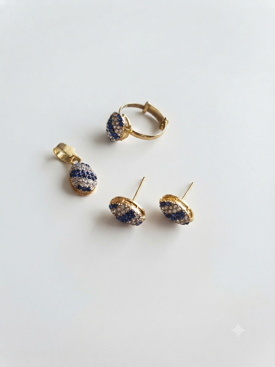 Sapphire Zyra with ring