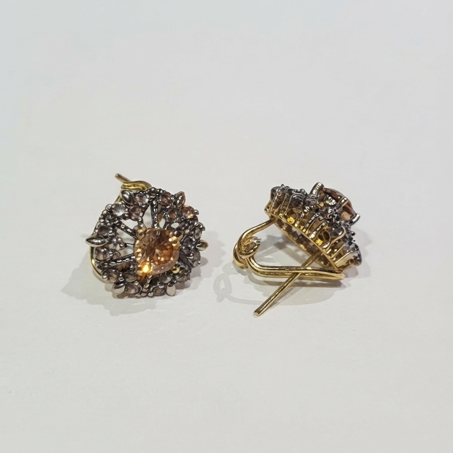 Champagne Afroz Studs