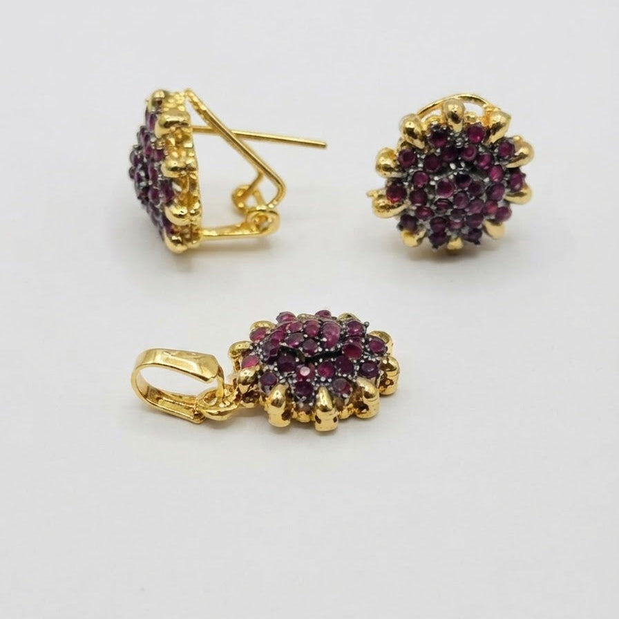 Solaris Pendant Set Ruby