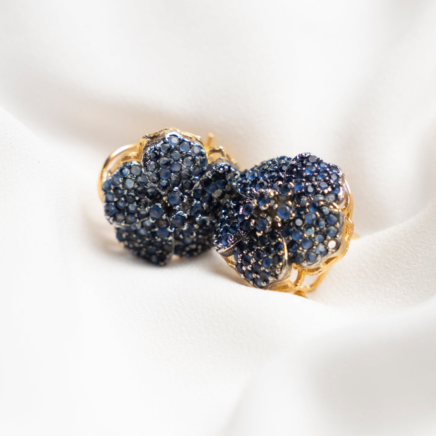 Sapphire Studded Flower