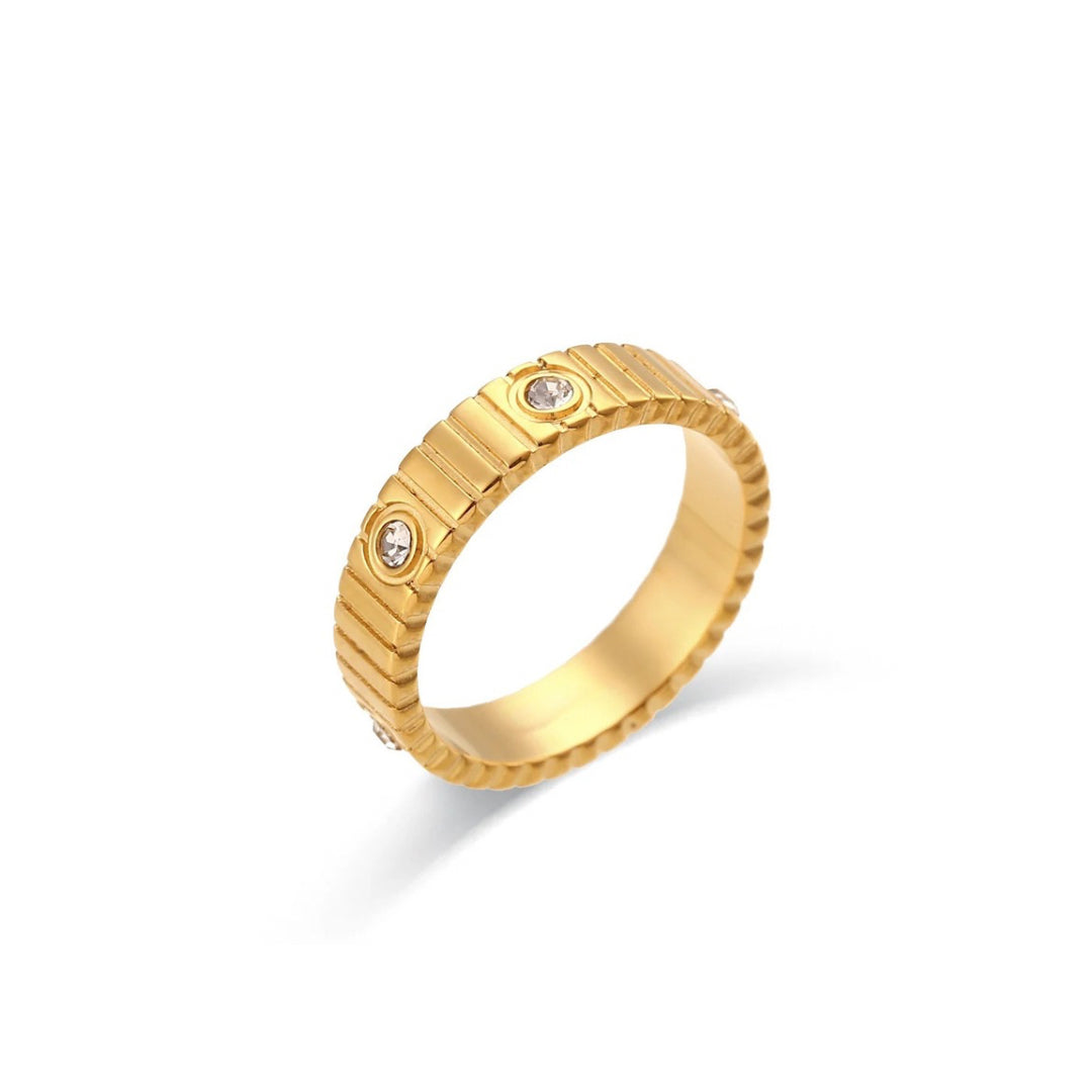 Zir-coin ring