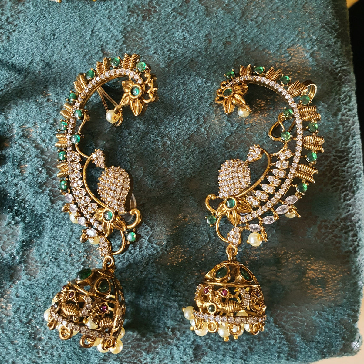 Jhumka Earcuff