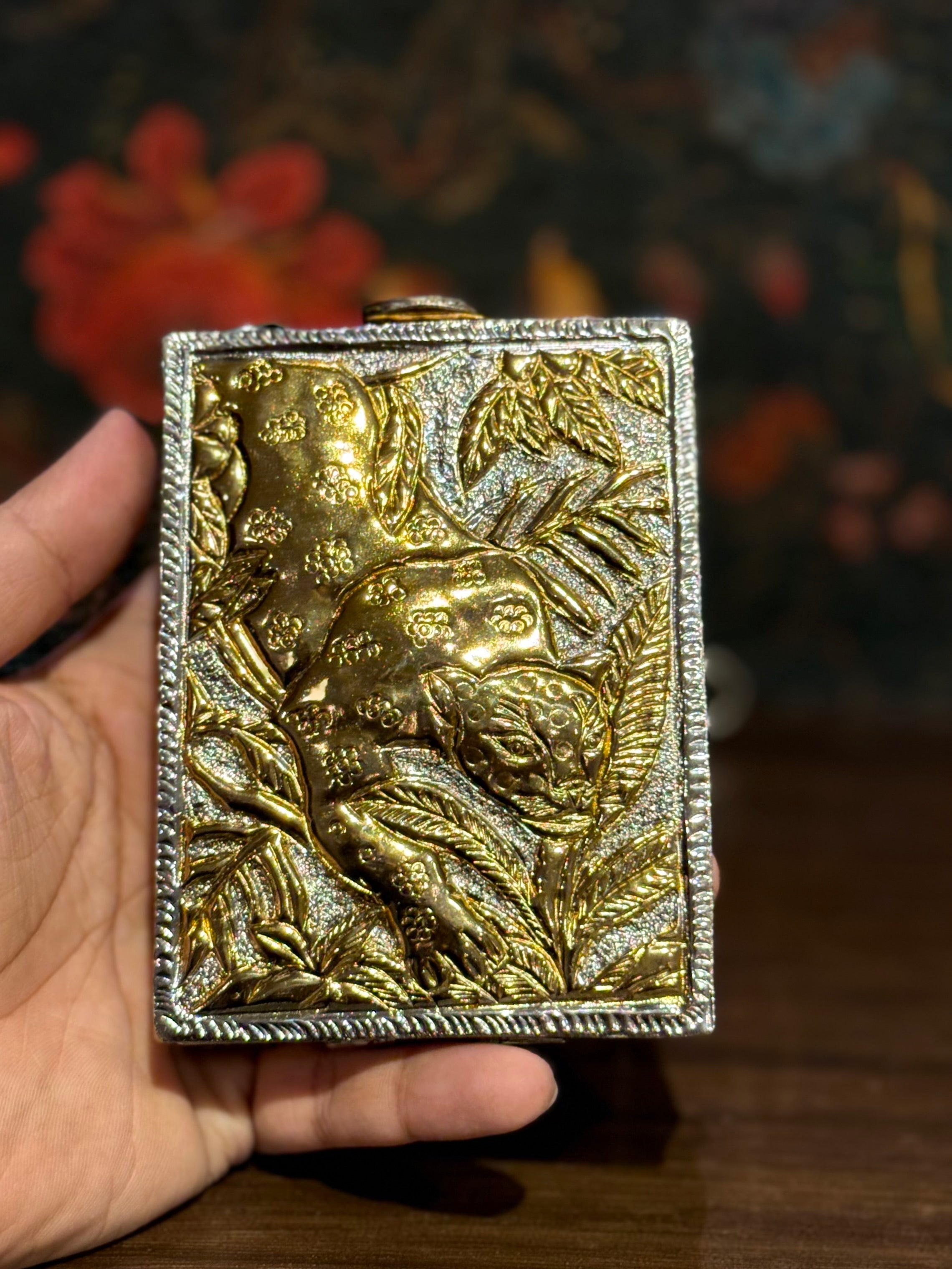 Shikaar Zar mini