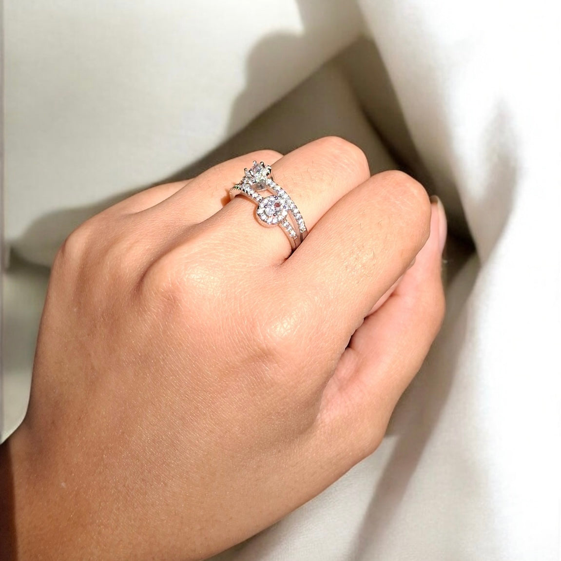 Double Oval Zircon