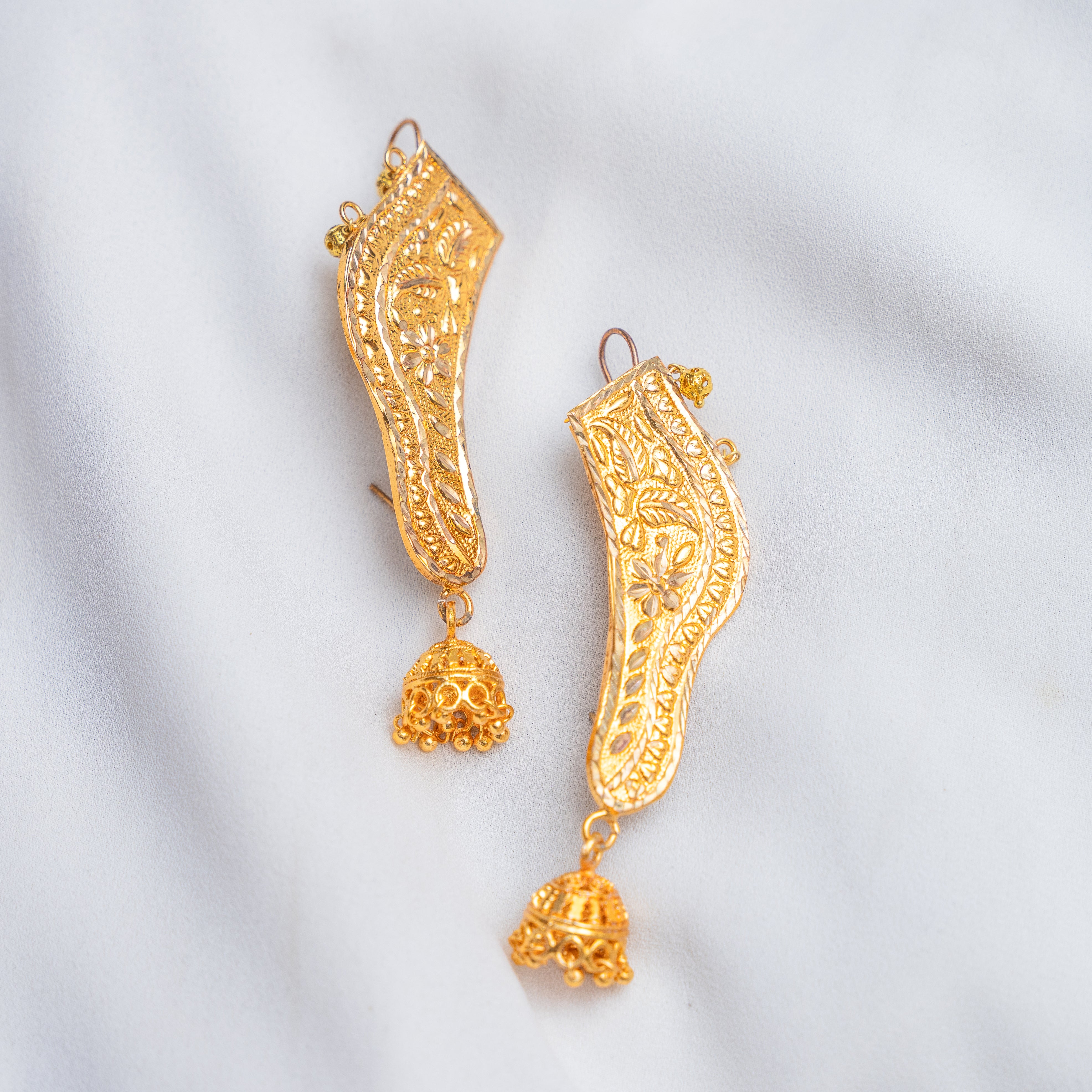 Qalb Ear cuff