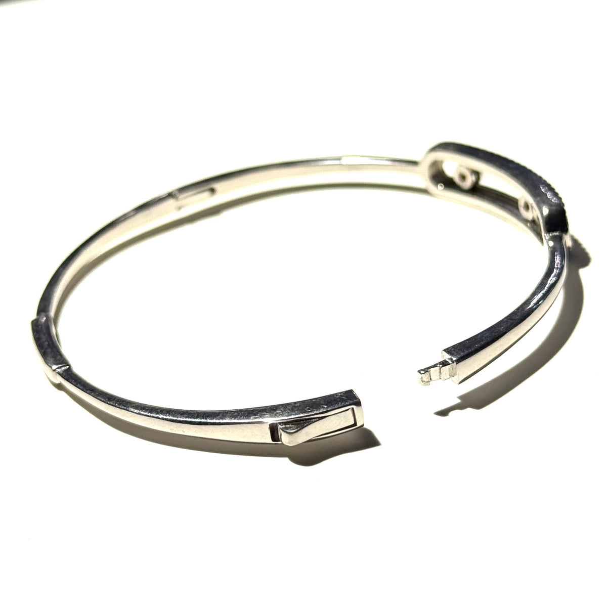 Move Bangle Pure Silver