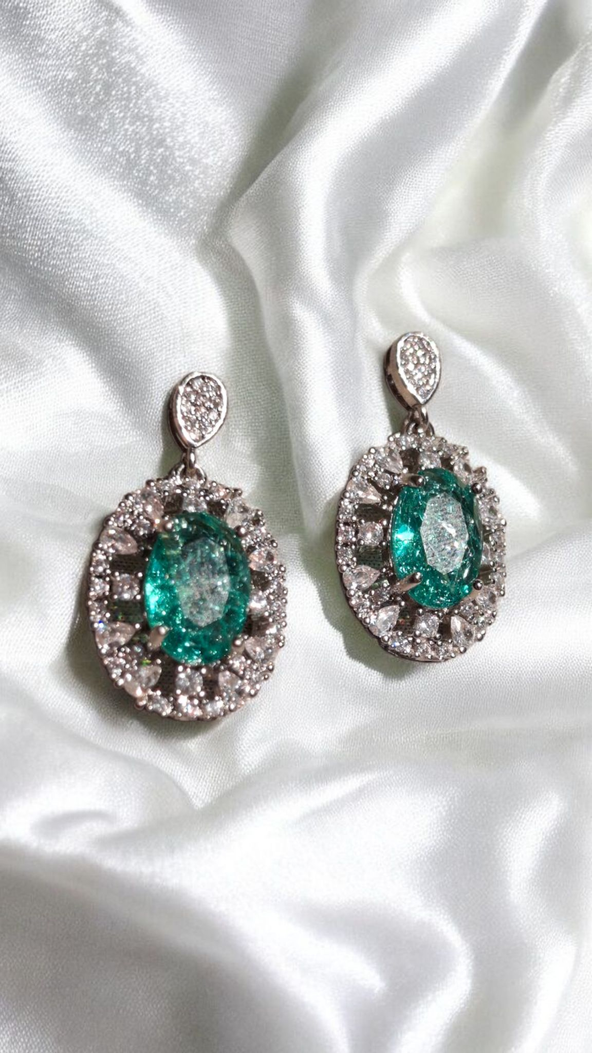 Emerald Zircon Drop