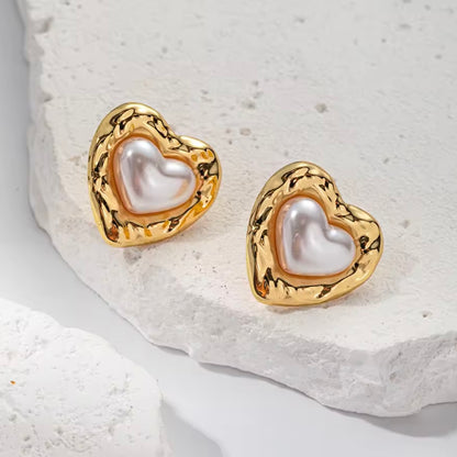 Pearl heart Stud
