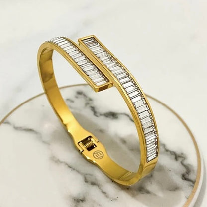 Maya Zircon Baguette