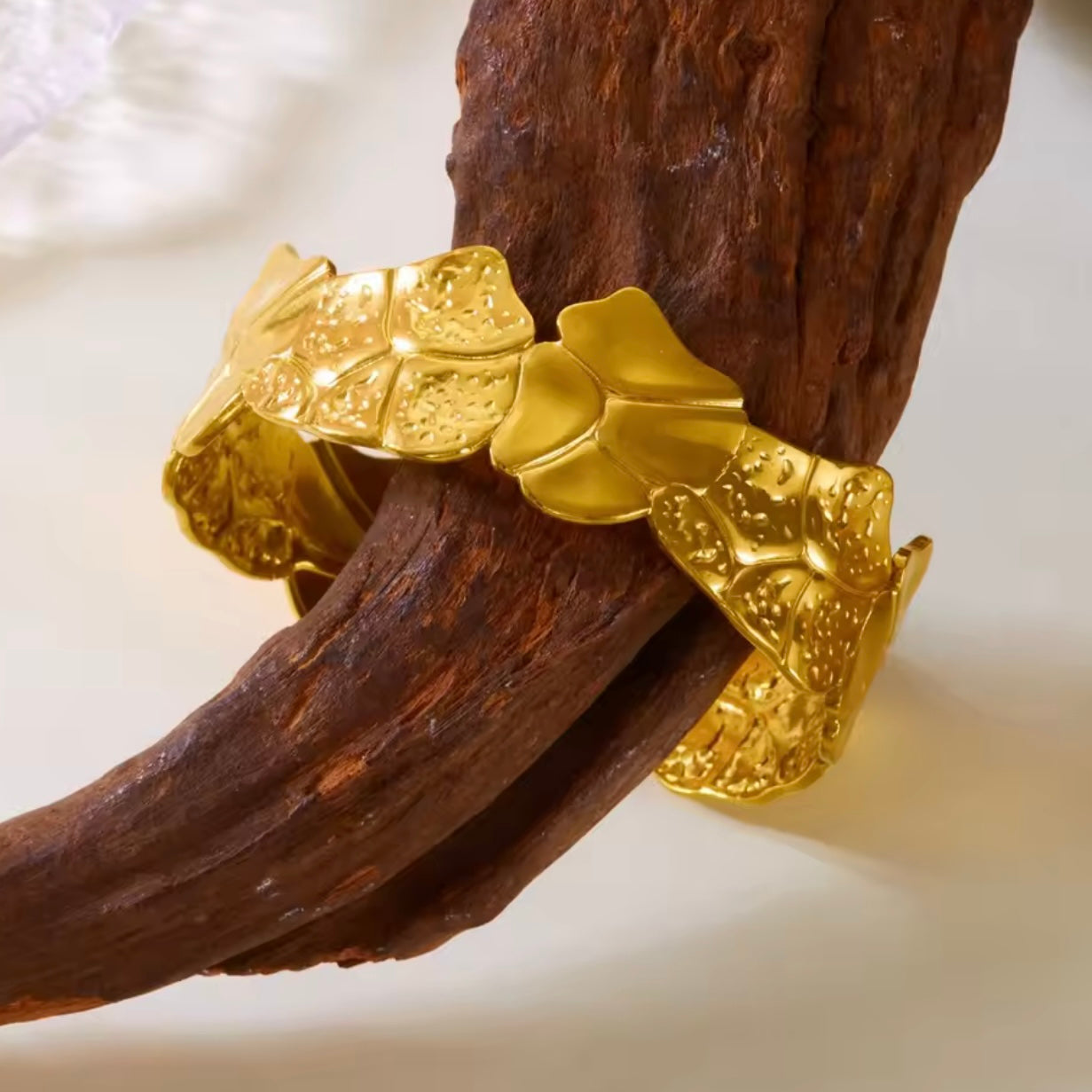 NAQ cuff