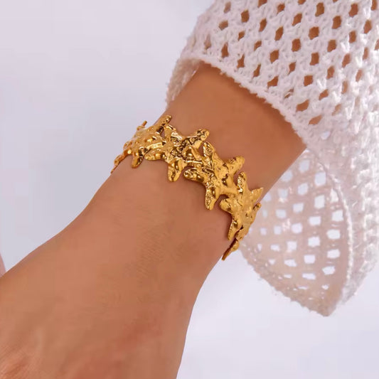 Starfish cuff