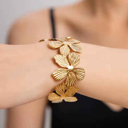 Vintage Floral Bangle