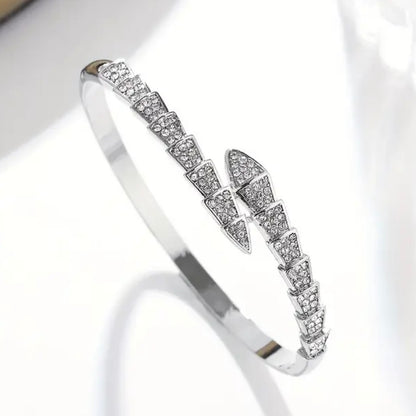 Zircon Serpentine Silver