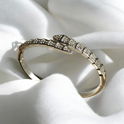 Zircon Serpentine Silver