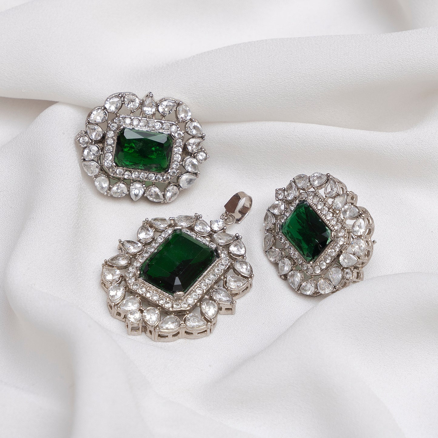 Diana Emerald Set