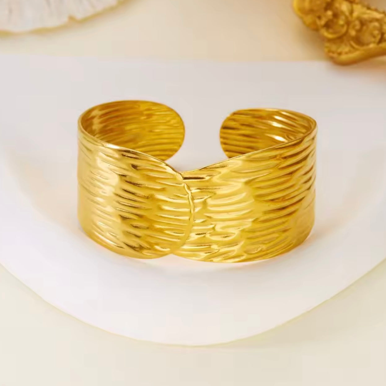 Flux Cuff