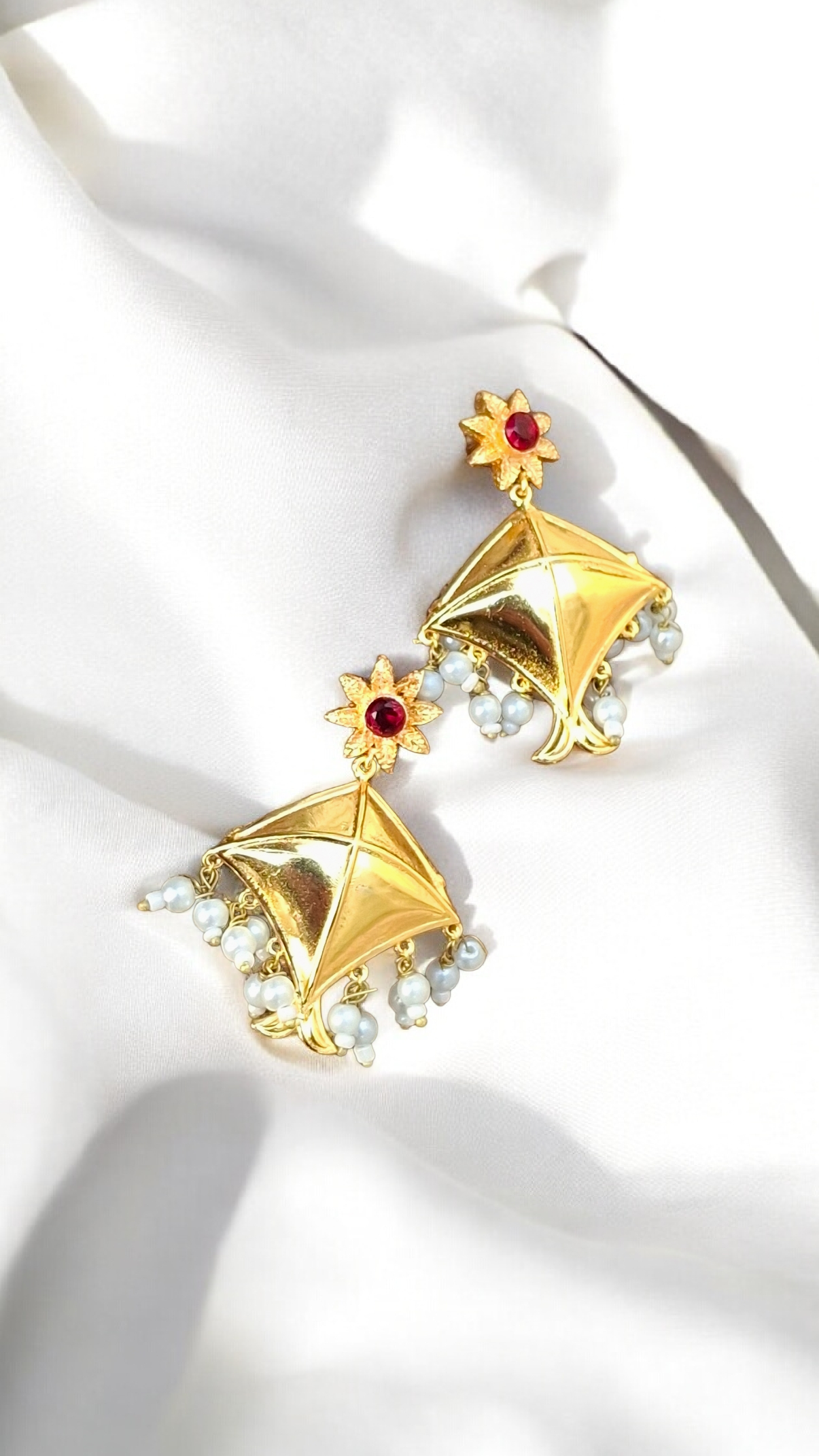 Resham Dor Ruby