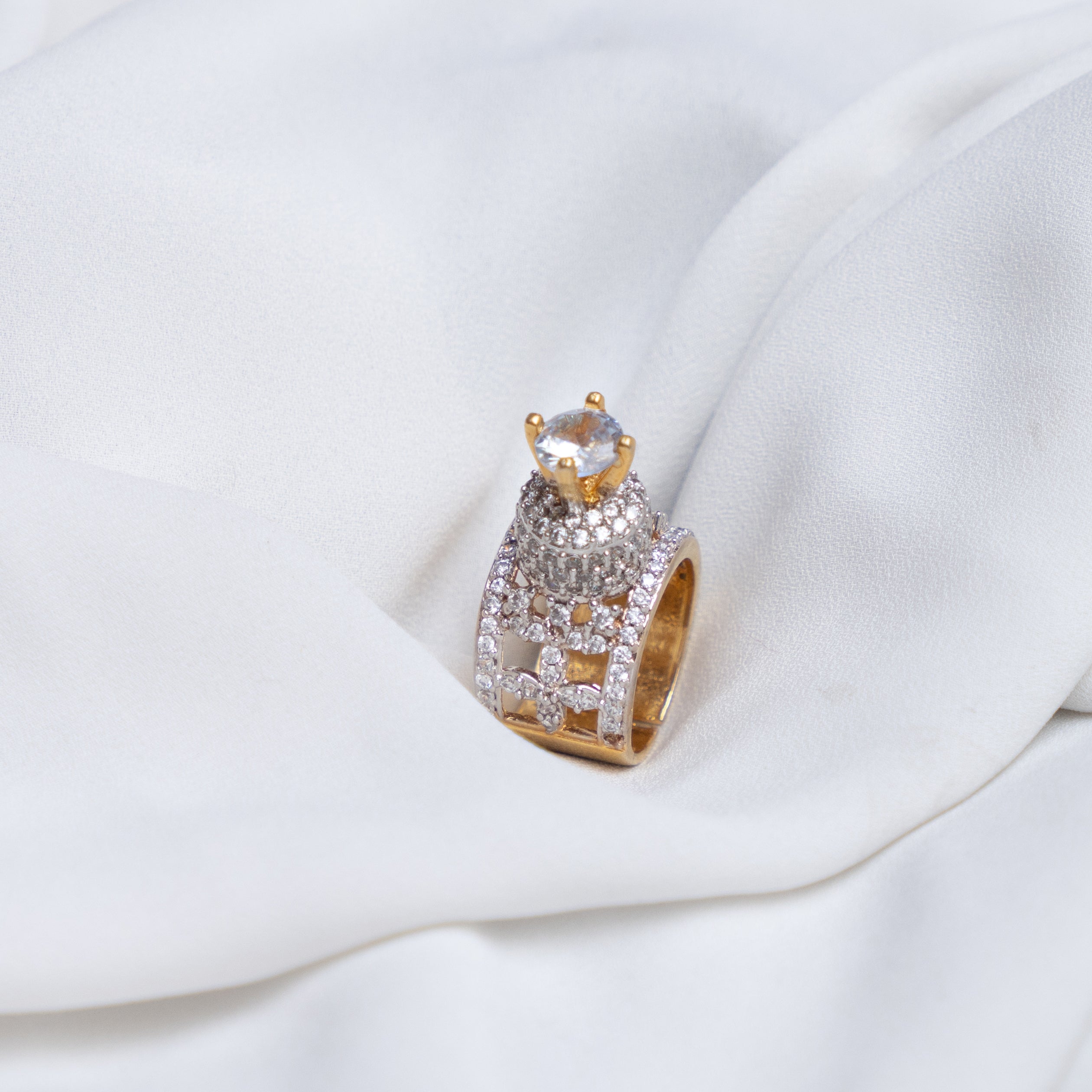 EternaGlow Ring