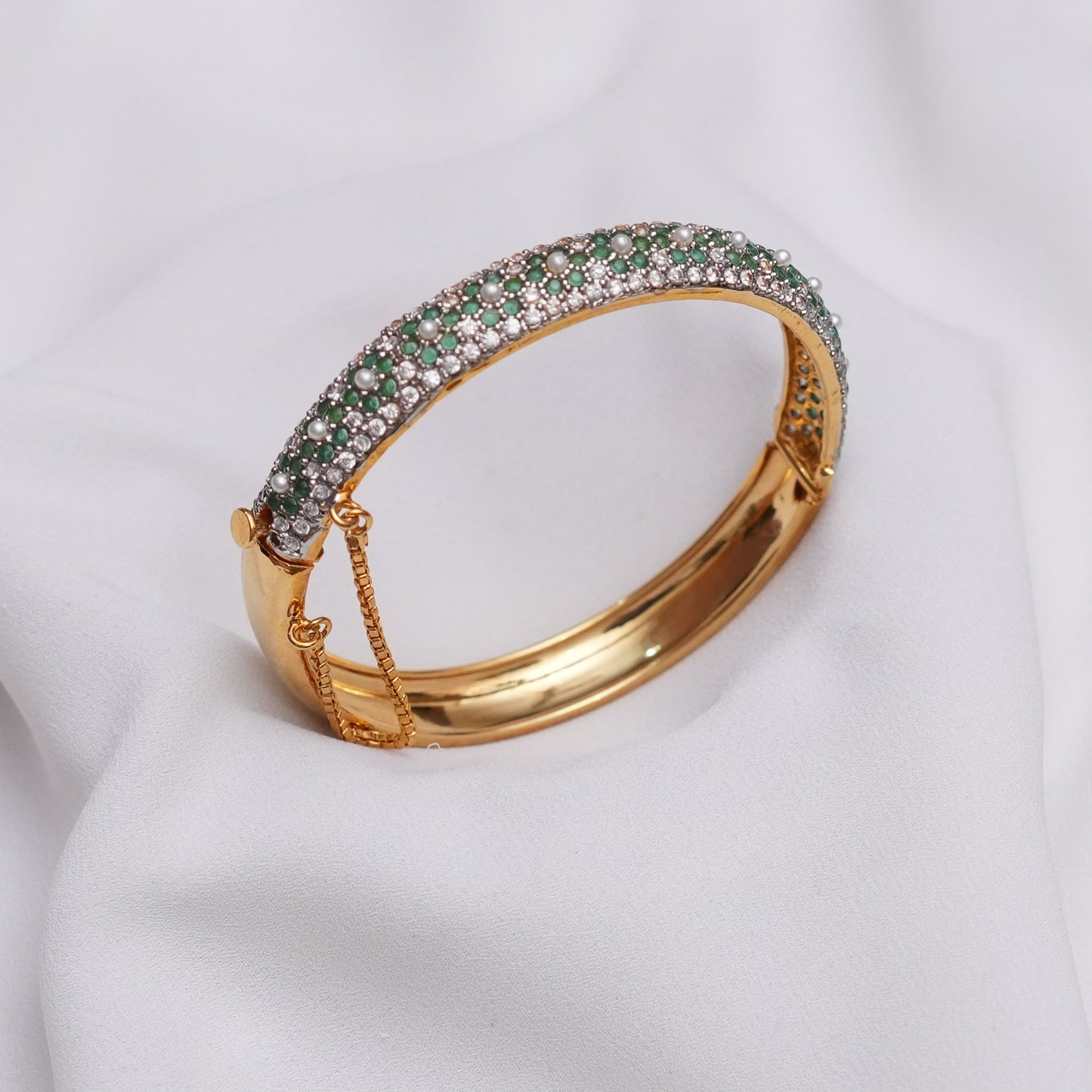 Serene Emerald Floral