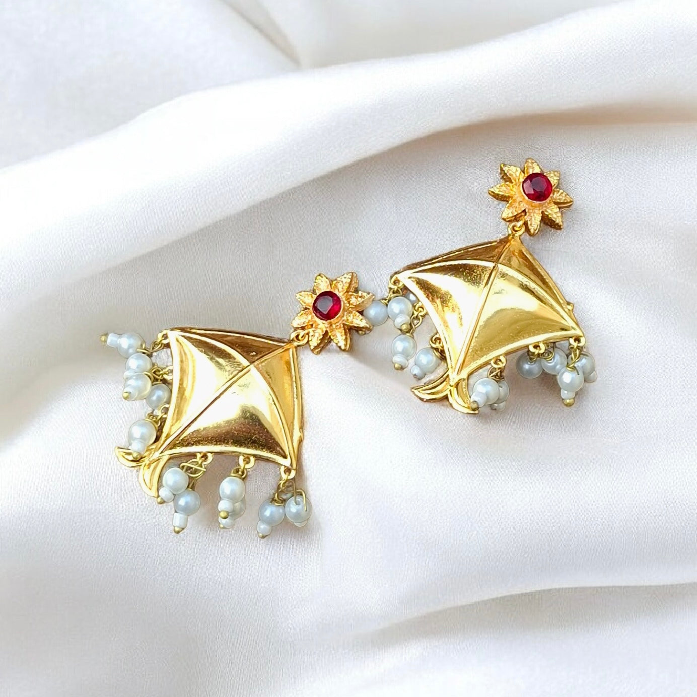 Resham Dor Ruby