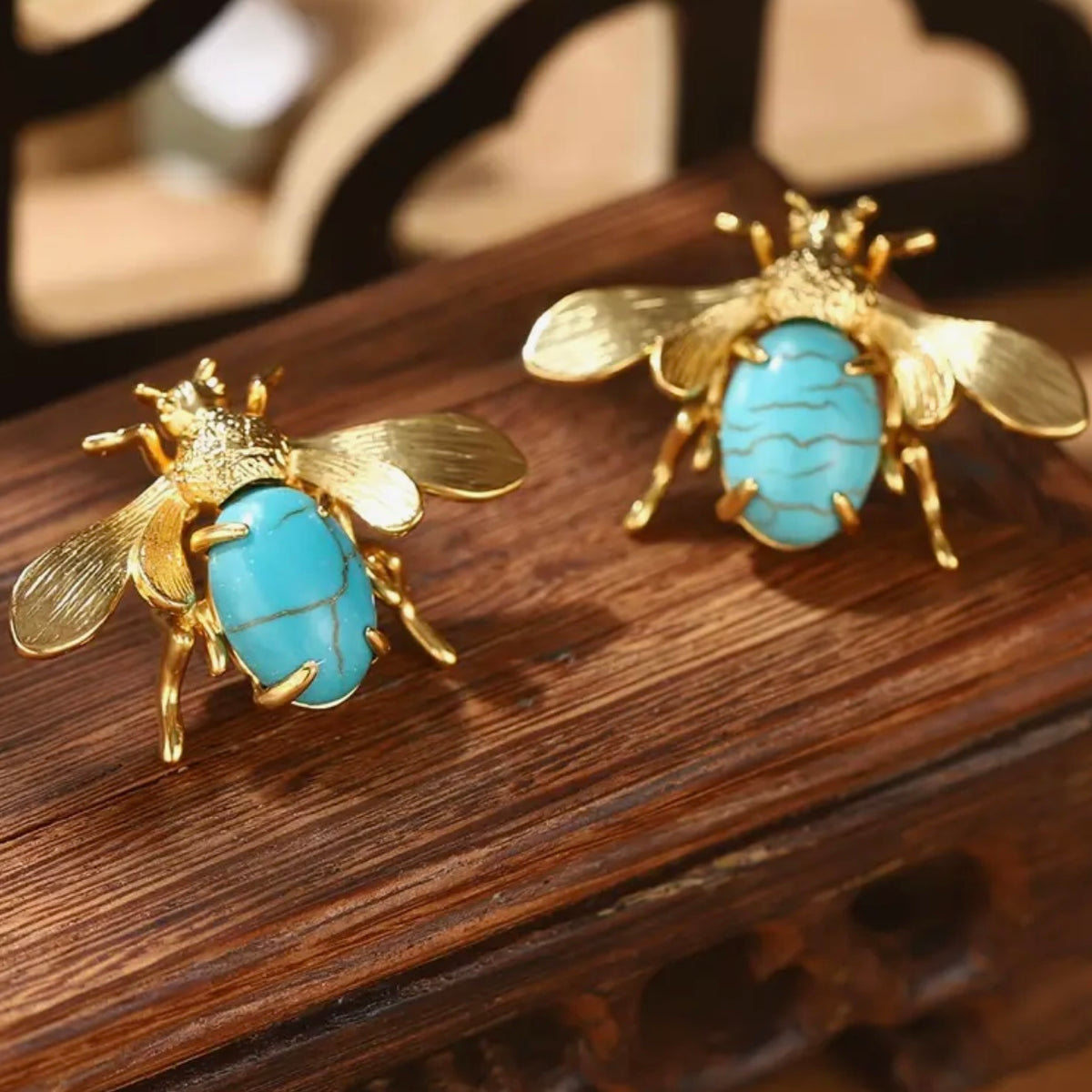 Feroza Bee