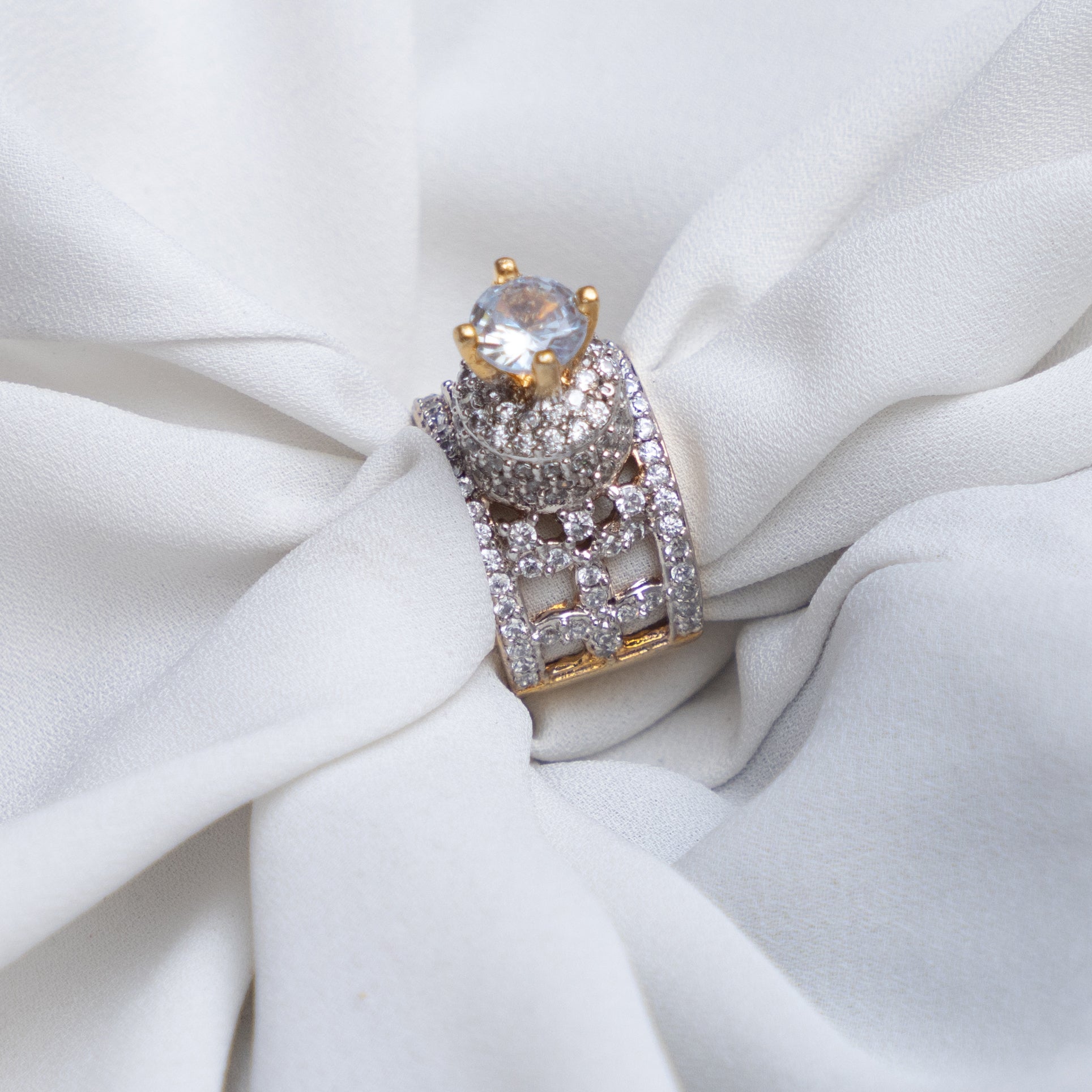 EternaGlow Ring