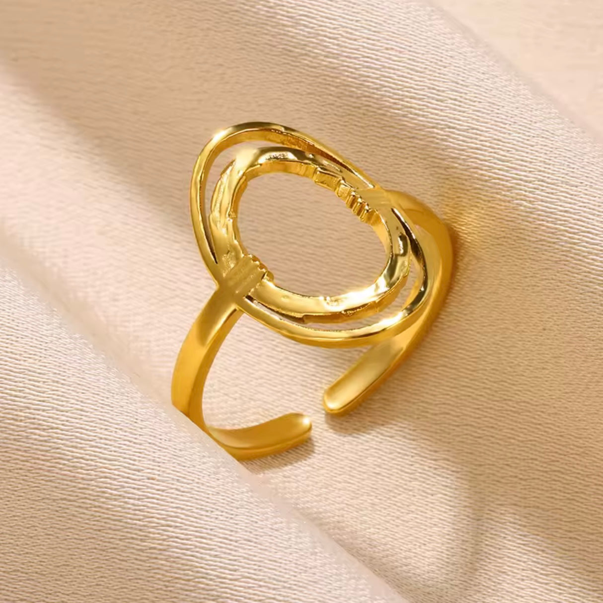 Goldoin Oval Ring