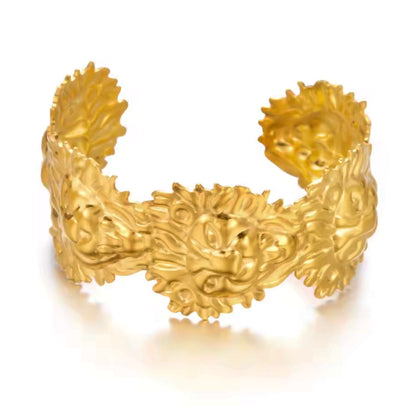 Roar Cuff