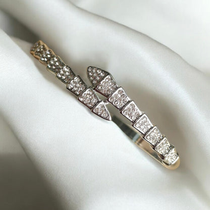 Zircon Serpentine Silver