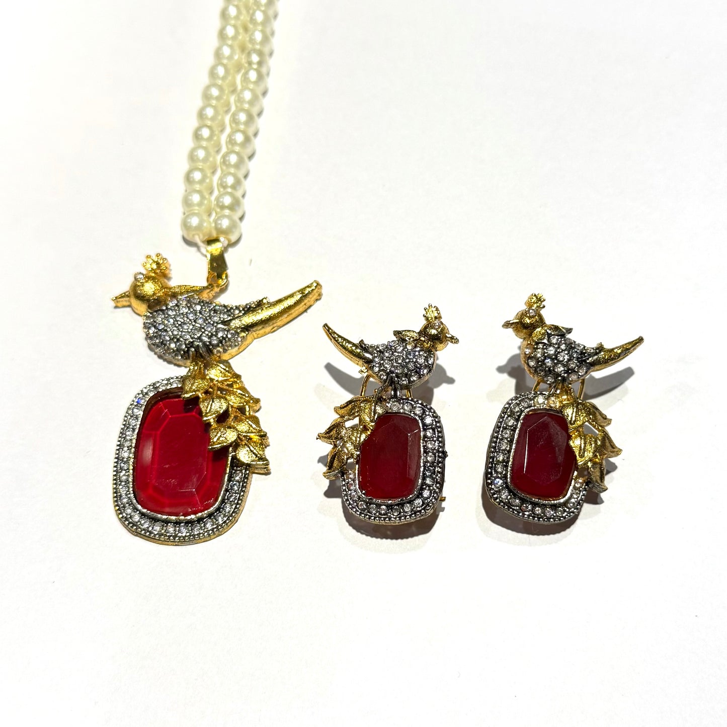 Zircon Chirya - Ruby