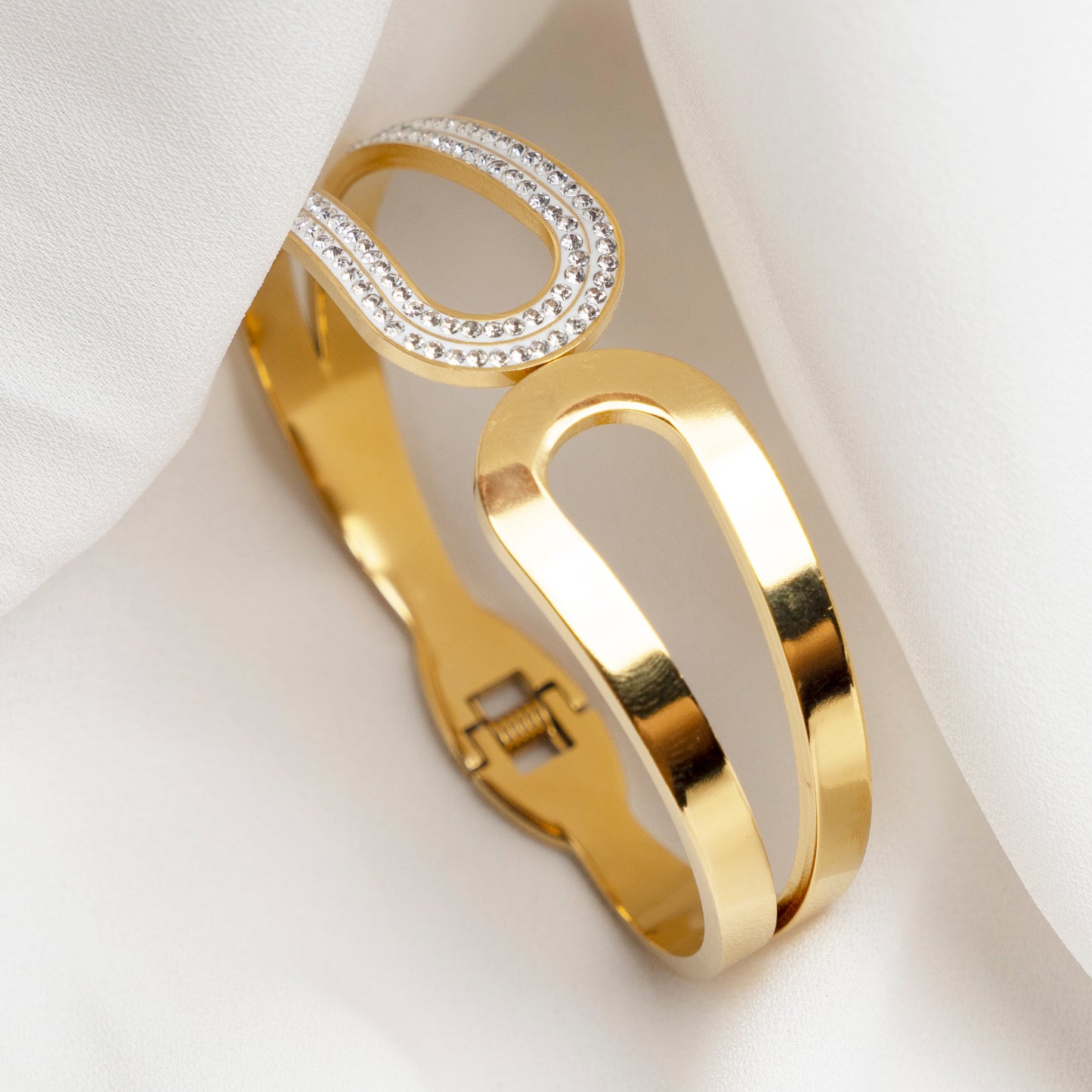 Zircaband Bangle