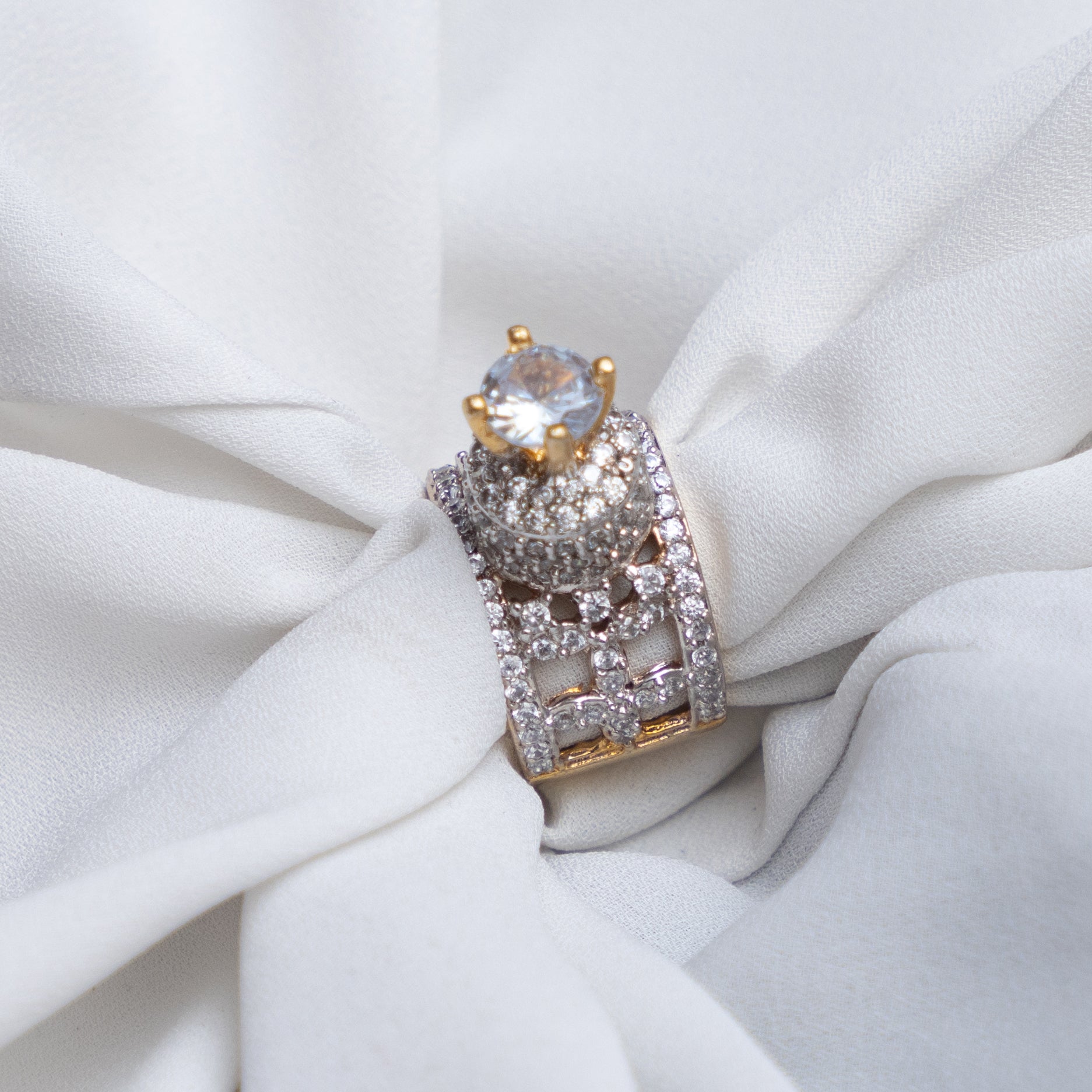 EternaGlow Ring