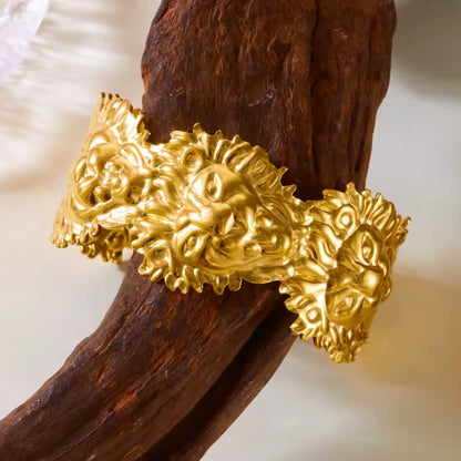 Roar Cuff