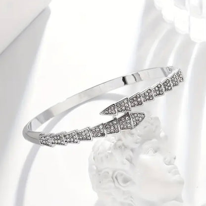 Zircon Serpentine Silver