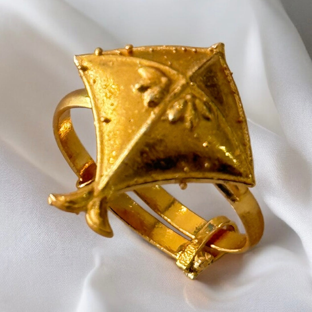 Guddi Ring