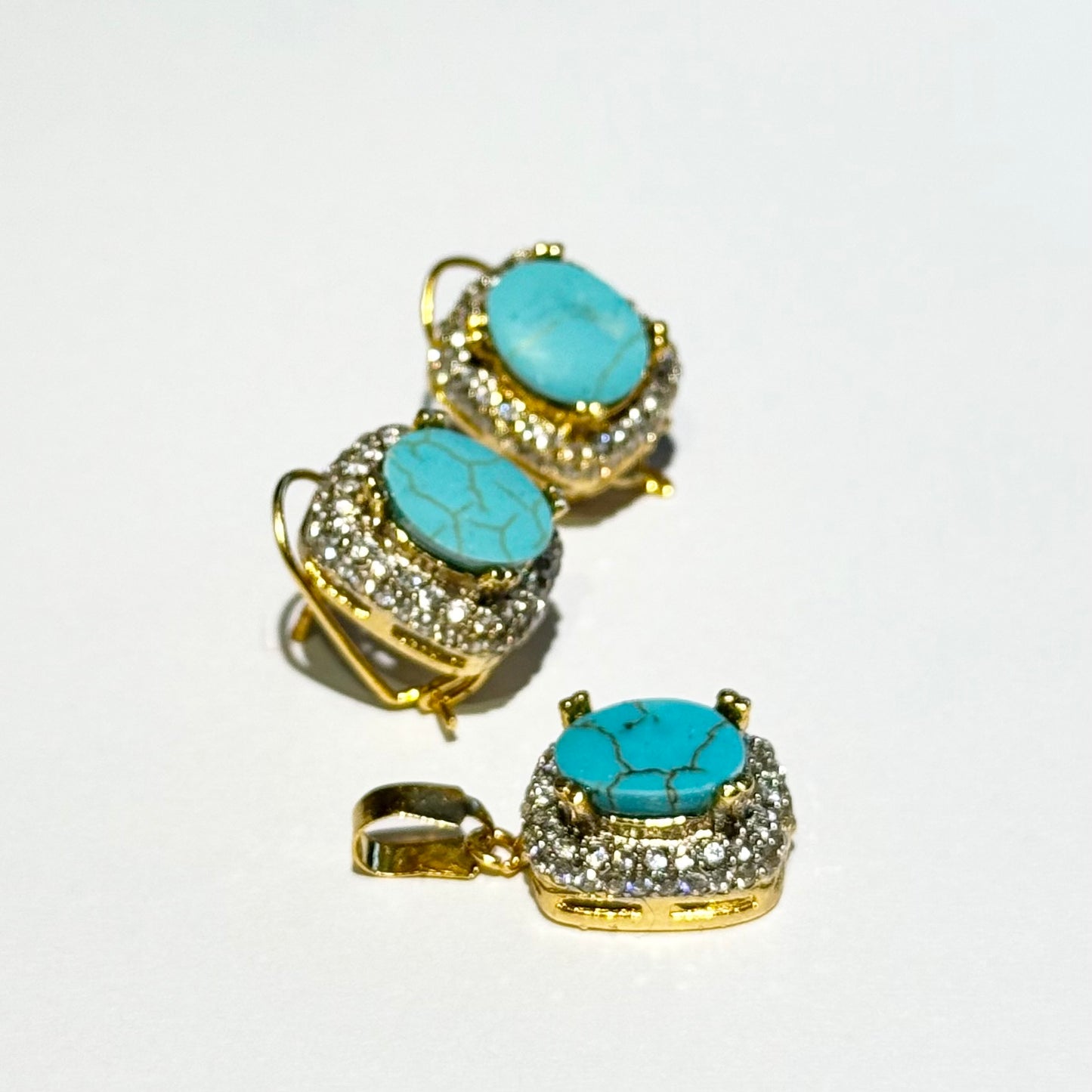 Radiant Feroza Treasure